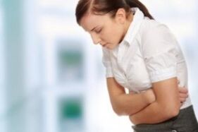 Bir kadında kabızlık parazit varlığının bir belirtisidir